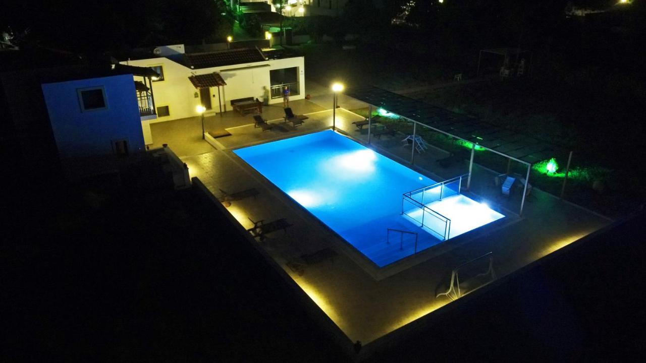 טרולוס Parissis Eden Villas Skiathos מראה חיצוני תמונה