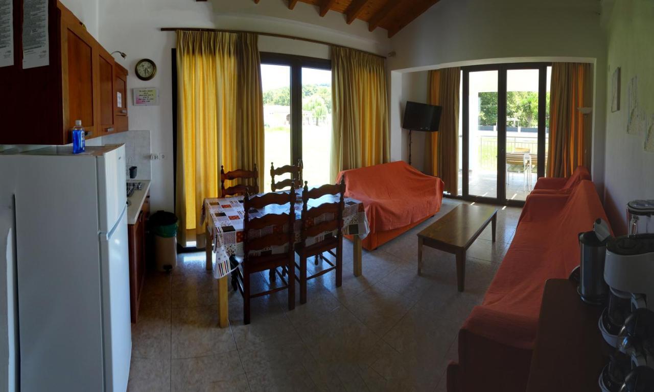 טרולוס Parissis Eden Villas Skiathos מראה חיצוני תמונה