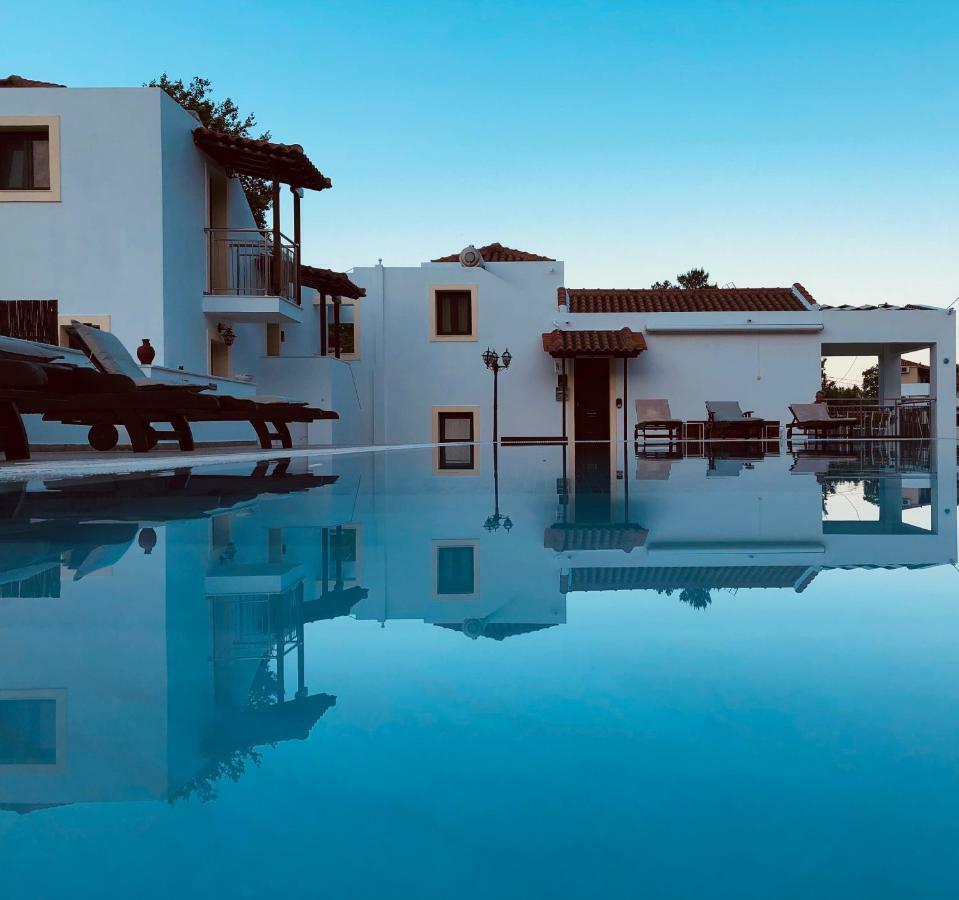 טרולוס Parissis Eden Villas Skiathos מראה חיצוני תמונה