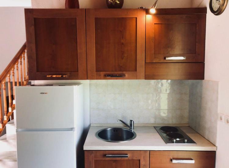 טרולוס Parissis Eden Villas Skiathos מראה חיצוני תמונה